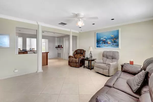 Boynton Beach, FL 33426,906 SW 5th CT