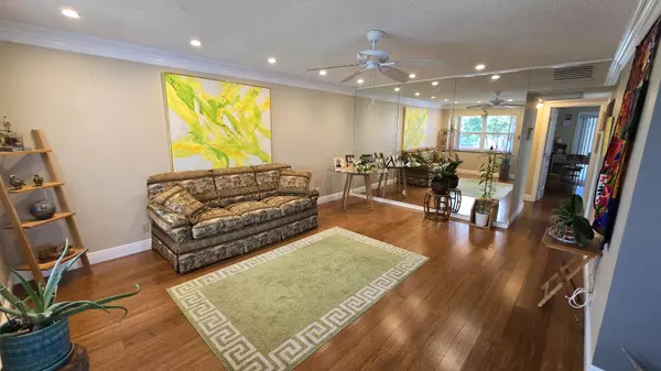 272 Northampton N,  West Palm Beach,  FL 33417