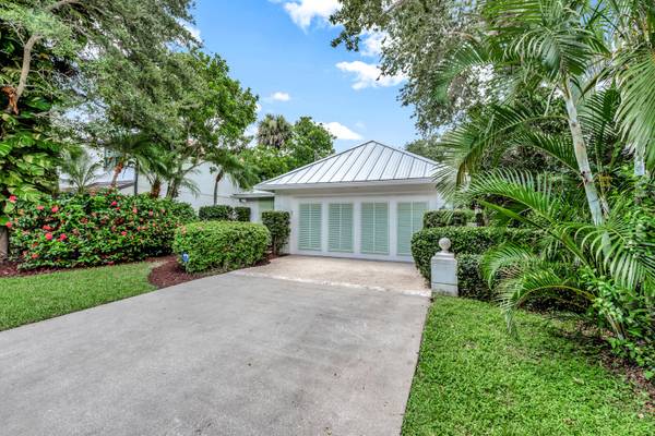 774 Bougainvilia LN, Vero Beach, FL 32963