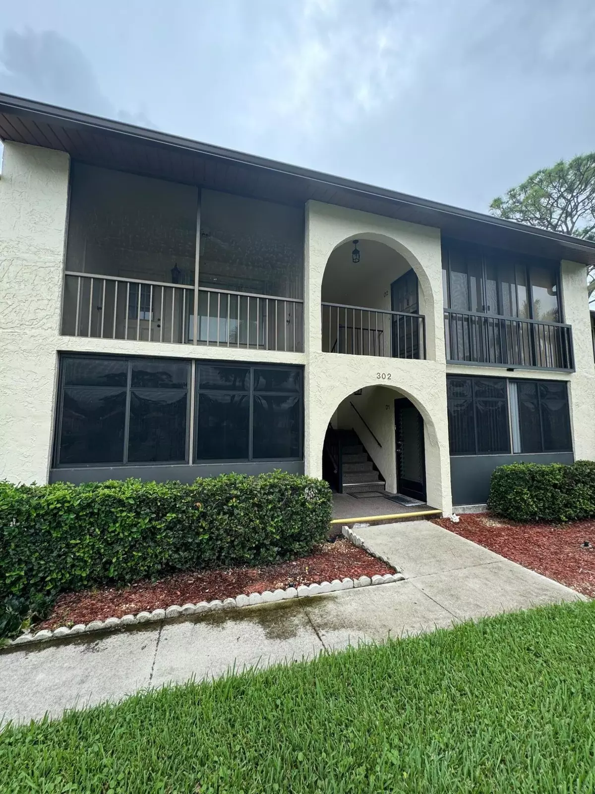 Greenacres, FL 33463,302 Knotty Pine CIR D-1