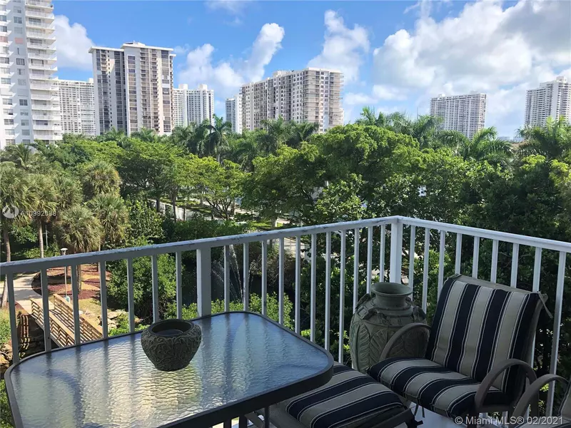 2801 NE 183rd ST 414w, Aventura, FL 33160