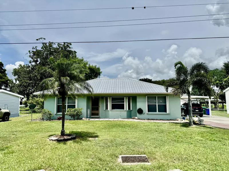 2937 SE 37th AVE, Okeechobee, FL 34974