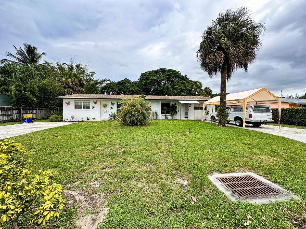 Palm Beach Gardens, FL 33403,9209 Sun CT