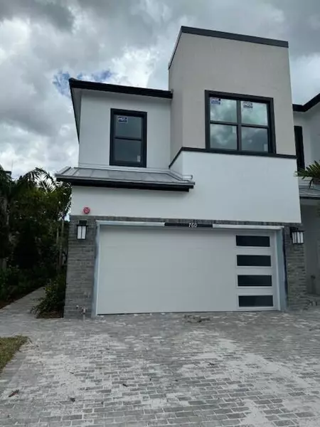 760 NW 82nd TER, Plantation, FL 33324