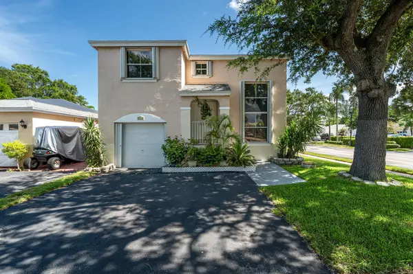 4324 SW 72 WAY, Davie, FL 33314