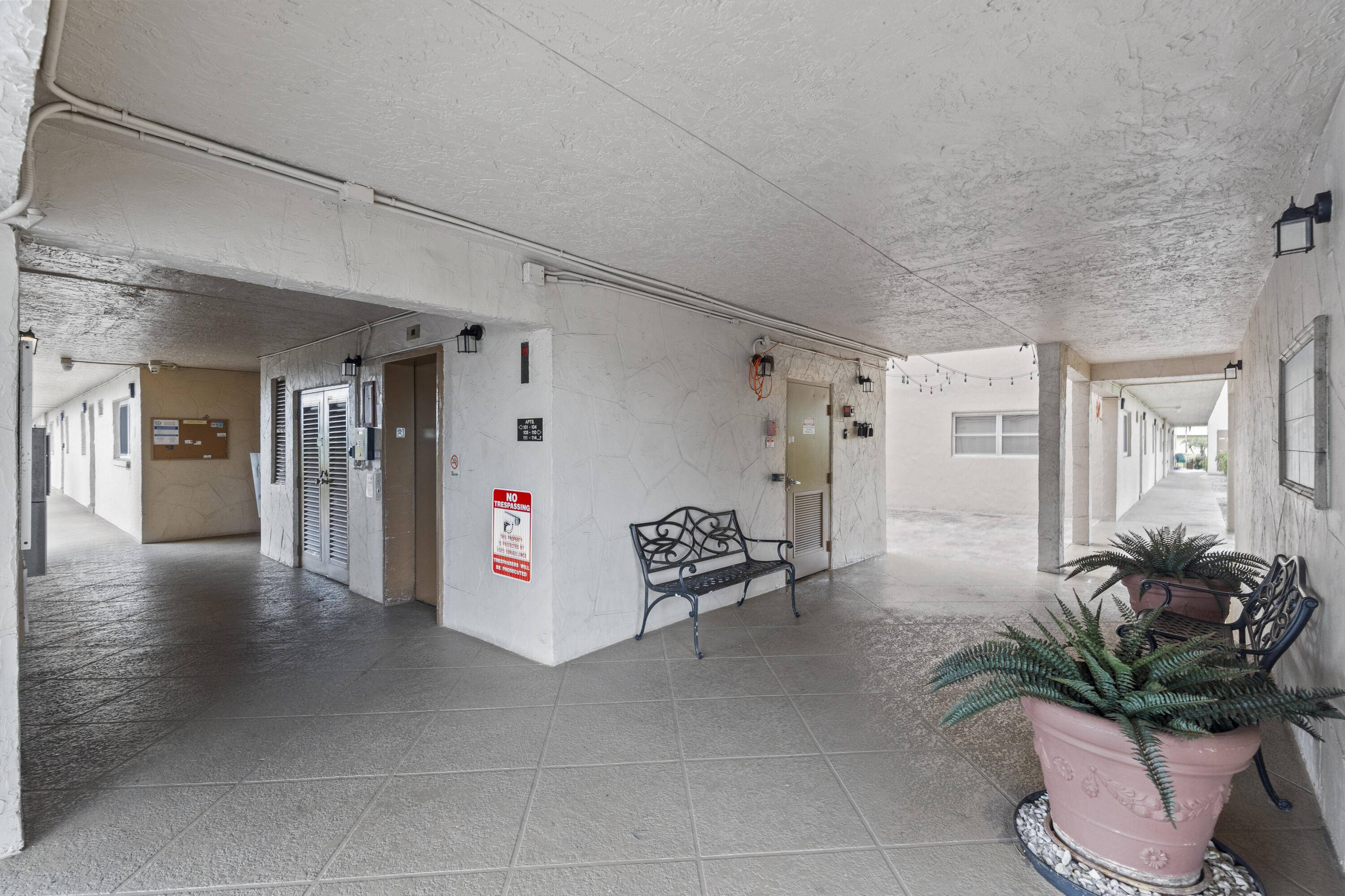 Boynton Beach, FL 33435,300 NE 26th AVE 114