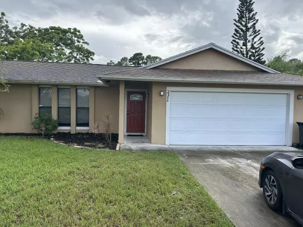 2384 SW Webster LN, Port Saint Lucie, FL 34953