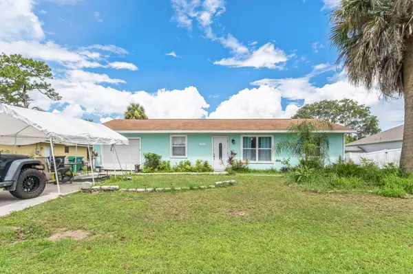 2520 SW Dallas ST, Port Saint Lucie, FL 34953