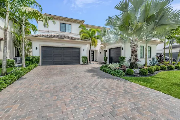 17806 Cadena DR, Boca Raton, FL 33496