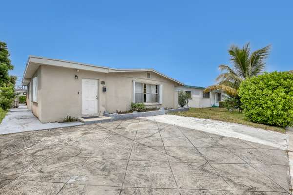 1324 7th ST, West Palm Beach, FL 33401