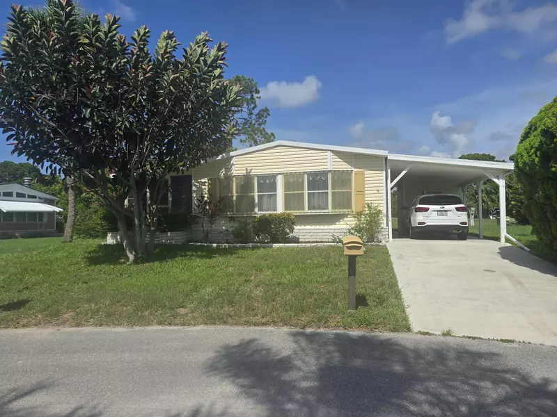 16 Ecuador CT, Fort Pierce, FL 34951