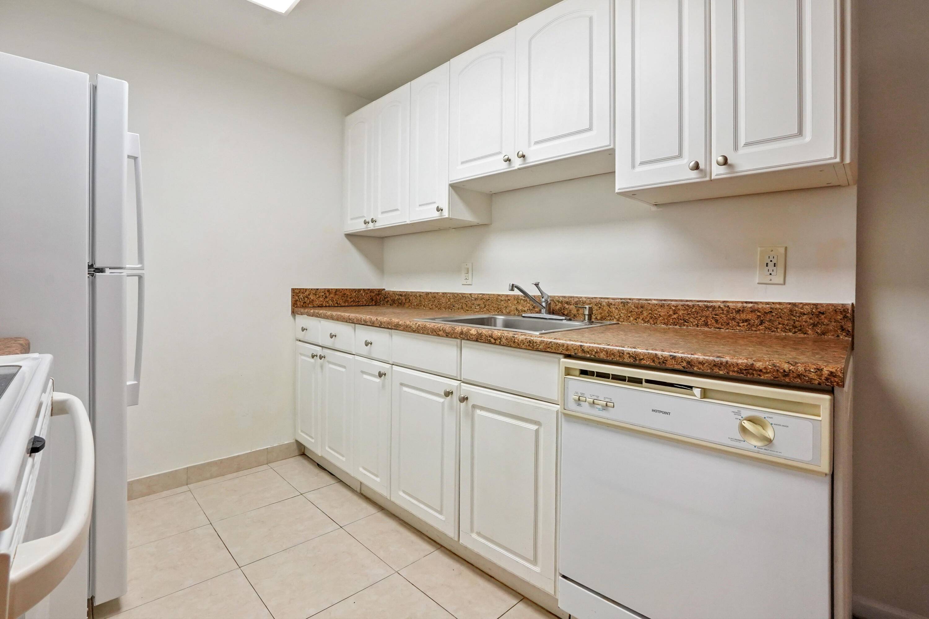 Coconut Creek, FL 33066,2405 Antigua CIR K1