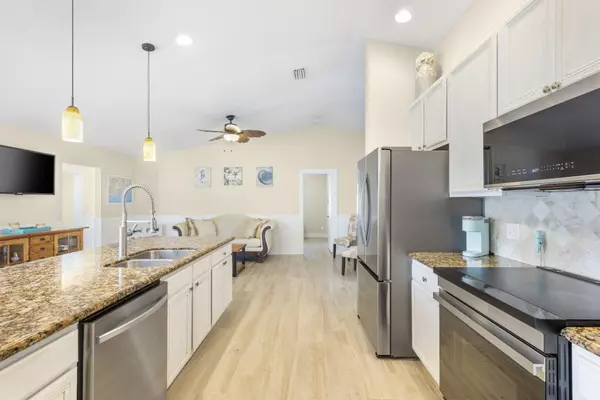 112 Segovia AVE Royal Palm Beach, FL 33411