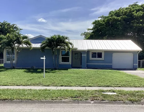 Port Saint Lucie, FL 34953,366 SW Belmont CIR