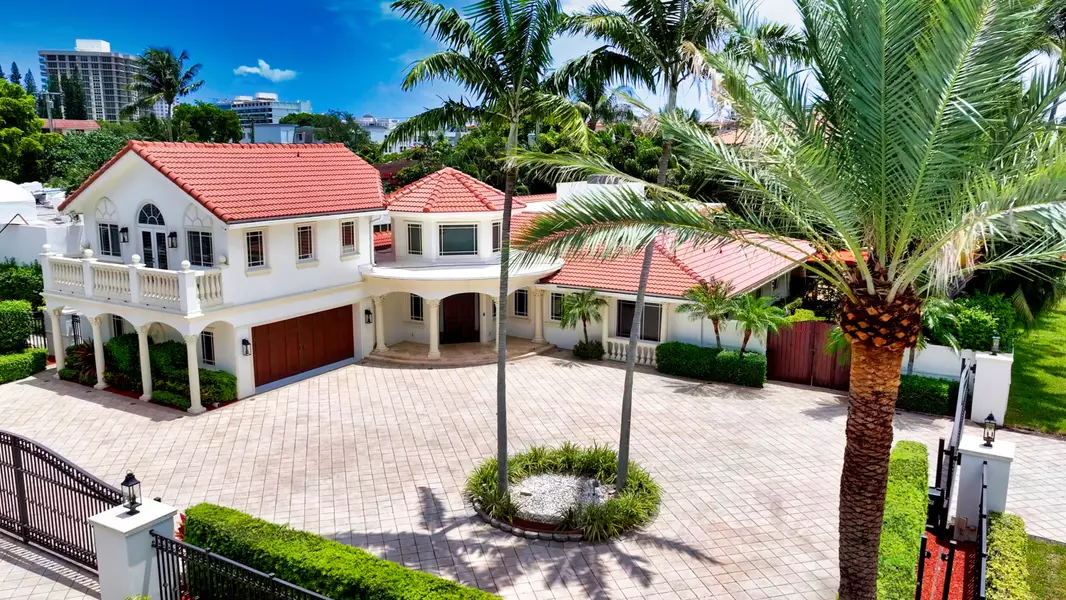 1098 Spanish River RD, Boca Raton, FL 33432