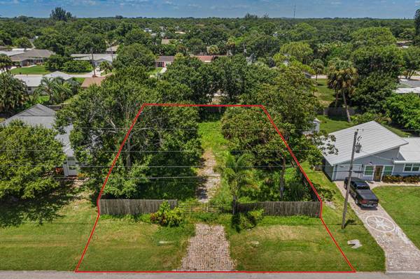 5207 Hickory DR,  Fort Pierce,  FL 34982