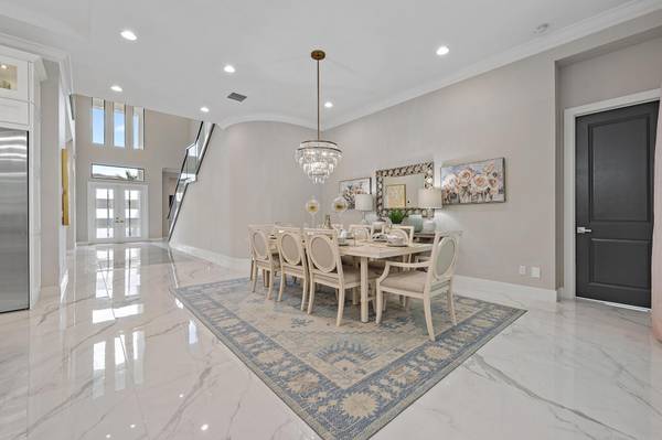 Palm Beach Gardens, FL 33418,13566 Artisan CIR