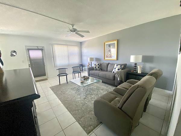 Deerfield Beach, FL 33442,4004 Swansea A