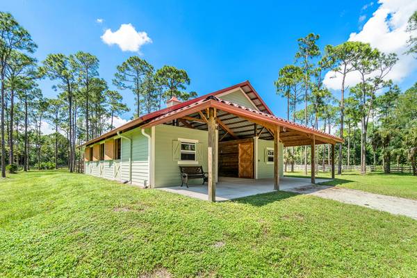 1835 Stallion DR Stalls, Loxahatchee, FL 33470