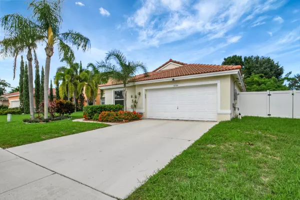 Lake Worth, FL 33463,6734 Lake Nona PL