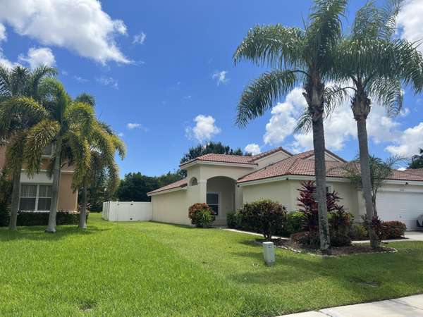 Lake Worth, FL 33463,6734 Lake Nona PL