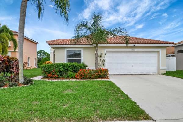 Lake Worth, FL 33463,6734 Lake Nona PL