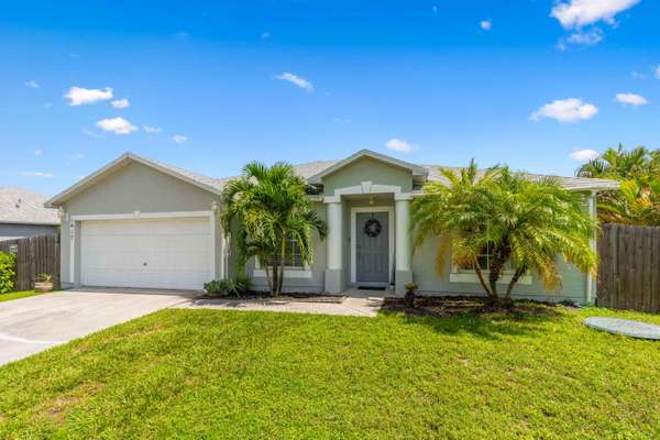 1417 SW Flounder LN, Port Saint Lucie, FL 34953