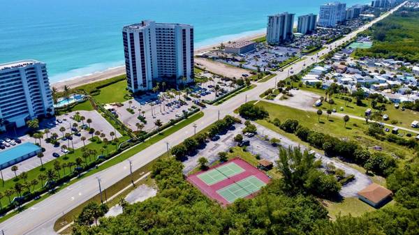 Jensen Beach, FL 34957,9650 S Ocean DR 803