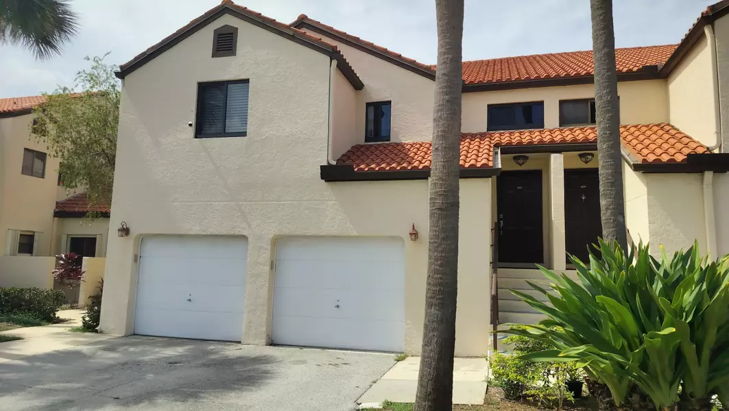 13 Via De Casas Sur 203, Boynton Beach, FL 33426