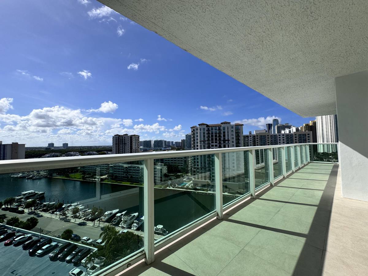 Sunny Isles Beach, FL 33160,100 Bayview Drive 1504