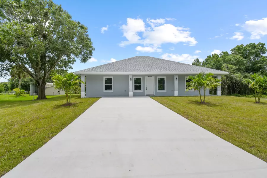 7396 NW 81st CT, Okeechobee, FL 34972