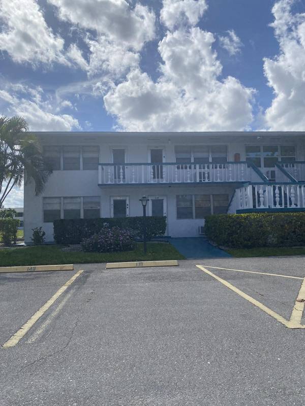 141 Berkshire G 141, West Palm Beach, FL 33417