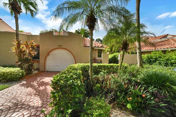 22537 Meridiana DR,  Boca Raton,  FL 33433