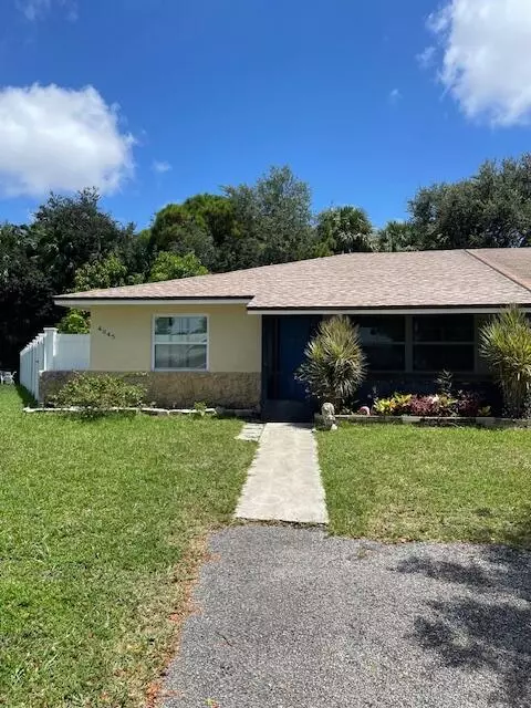 4845 Brady LN, Palm Beach Gardens, FL 33418