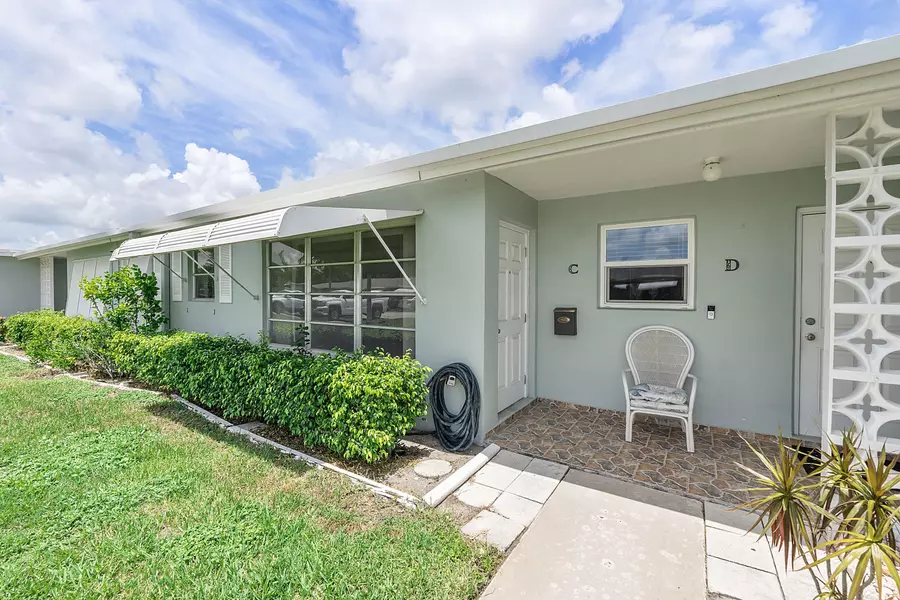 237 High Point Ct W C, Delray Beach, FL 33445