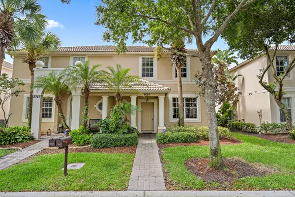 8050 Murano CIR, Palm Beach Gardens, FL 33418