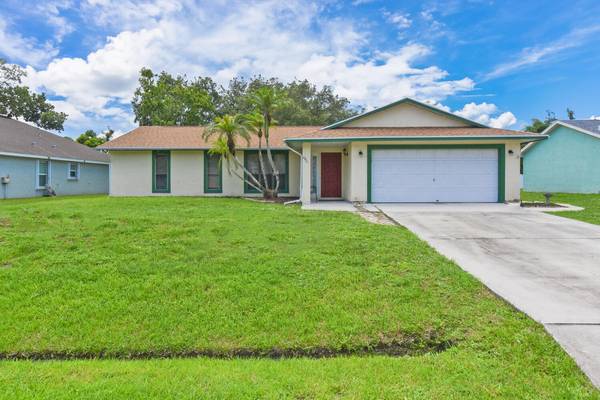 6811 NW Garbett ST, Port Saint Lucie, FL 34983