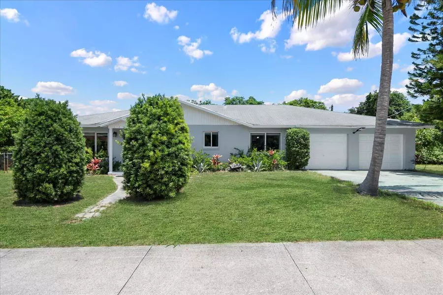 12293 SE Florida AVE, Hobe Sound, FL 33455