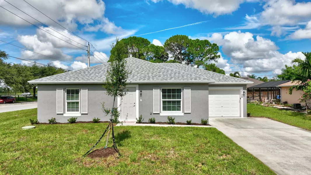 2556 SW Deckard ST, Port Saint Lucie, FL 34953