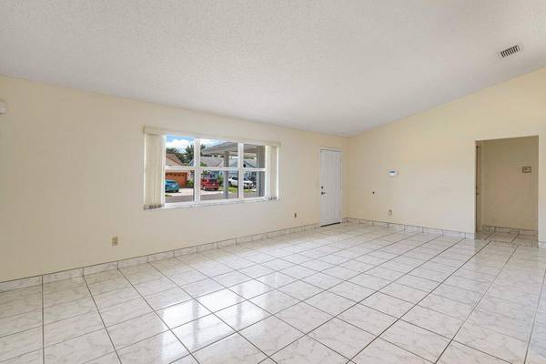 Lantana, FL 33462,1303 W Indies WAY