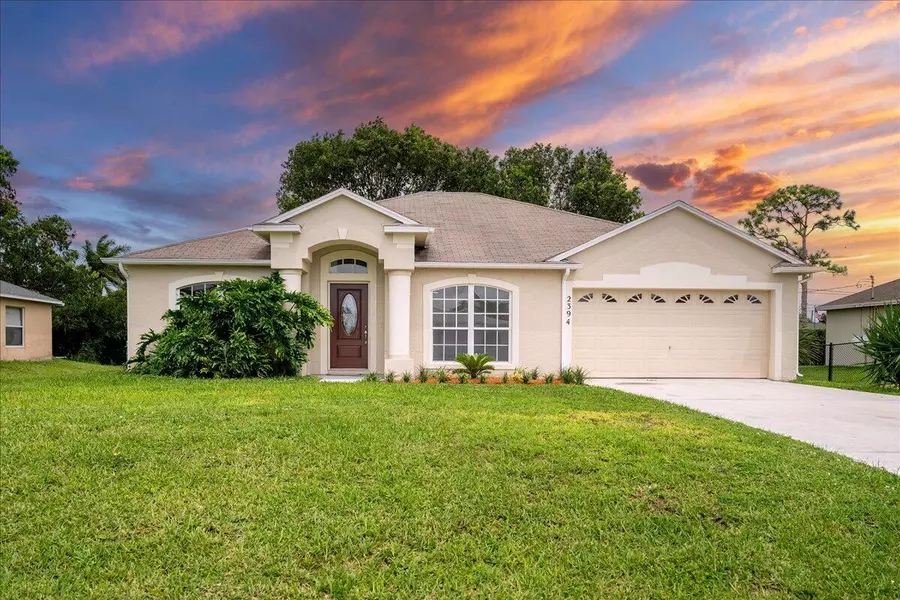 2394 SW Fern CIR, Port Saint Lucie, FL 34953