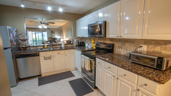 2015 Coral Ridge DR S108, Coral Springs, FL 33071