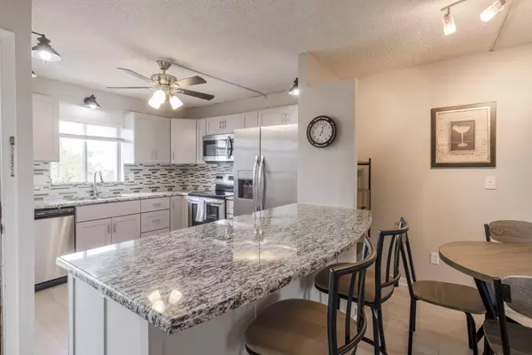 Jensen Beach, FL 34957,1561 NE 12th TER 9