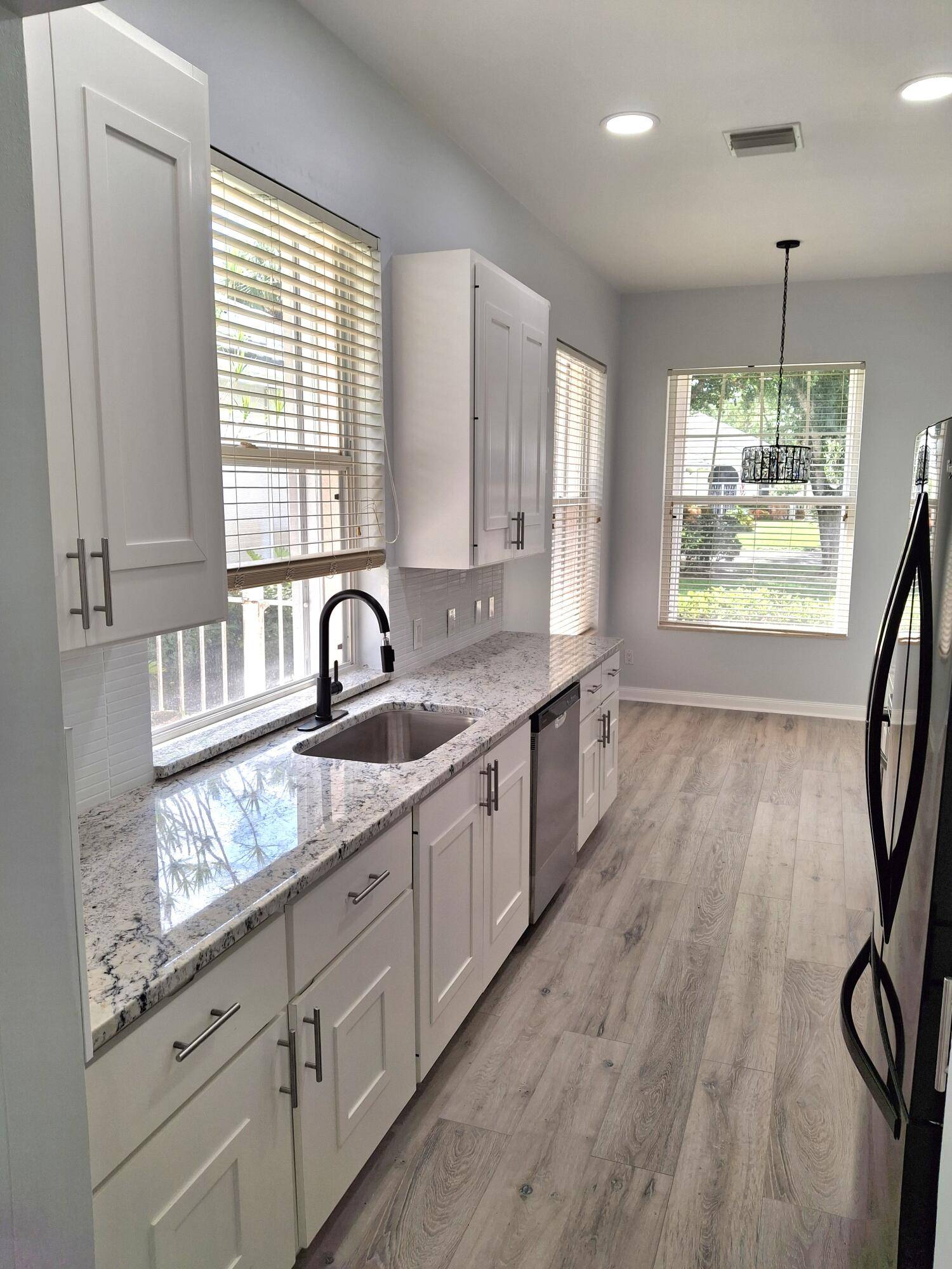 7504 SE Marsh Fern LN, Hobe Sound, FL 33455
