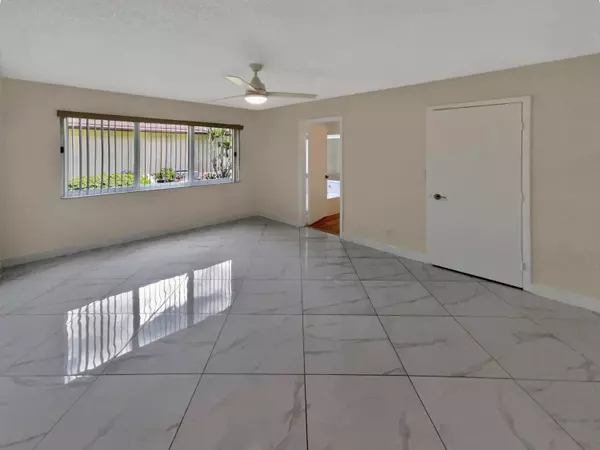 Tamarac, FL 33321,8832 NW 76th CT