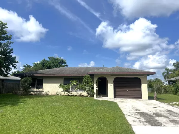 434 SE Galleon LN, Port Saint Lucie, FL 34983