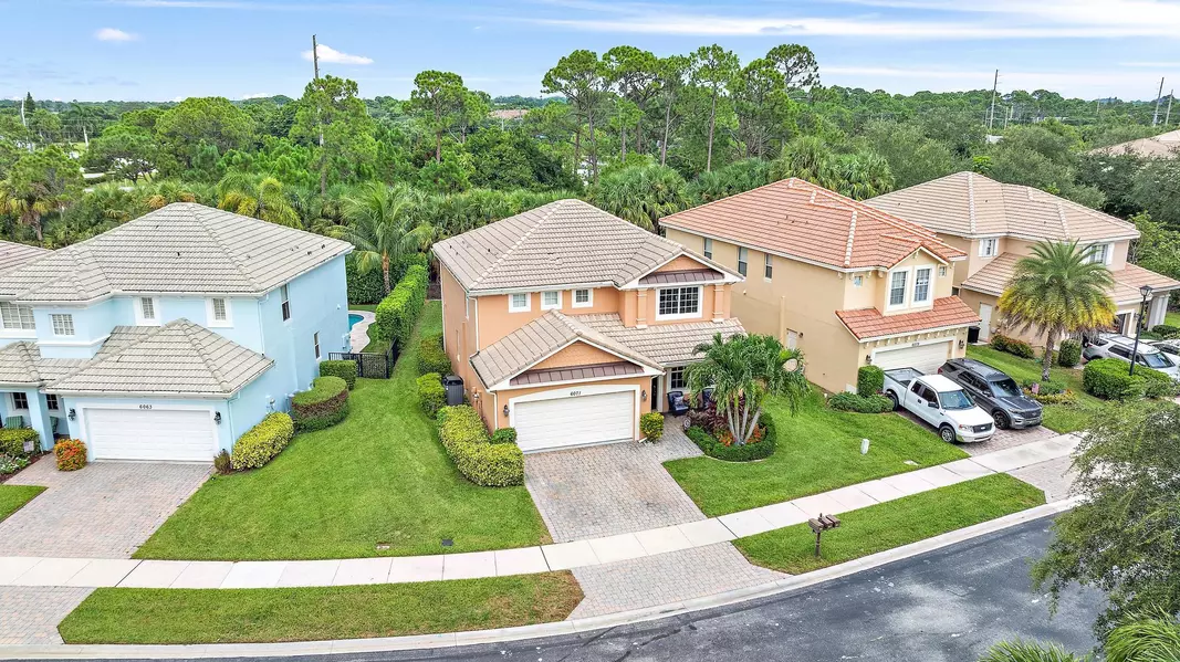 6071 SE Crooked Oak AVE, Hobe Sound, FL 33455