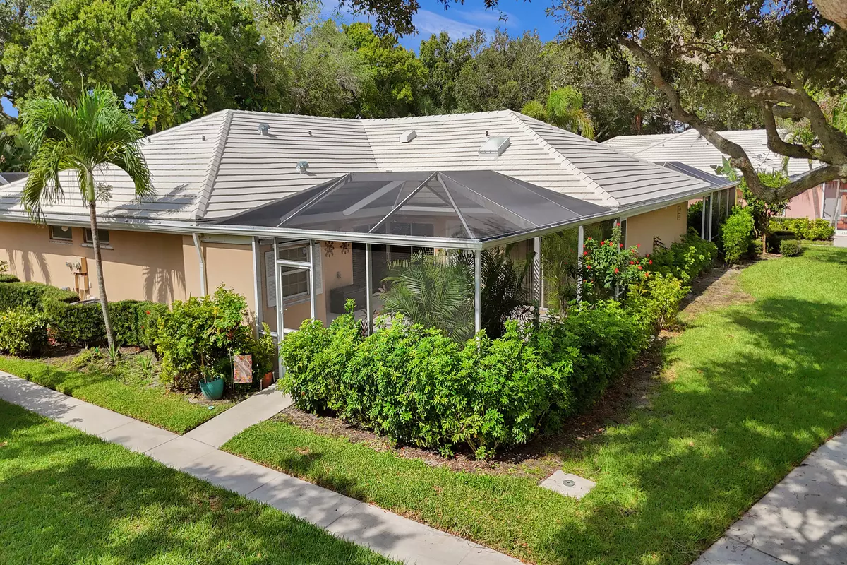 Palm Beach Gardens, FL 33403,4202 Ridgewood CT
