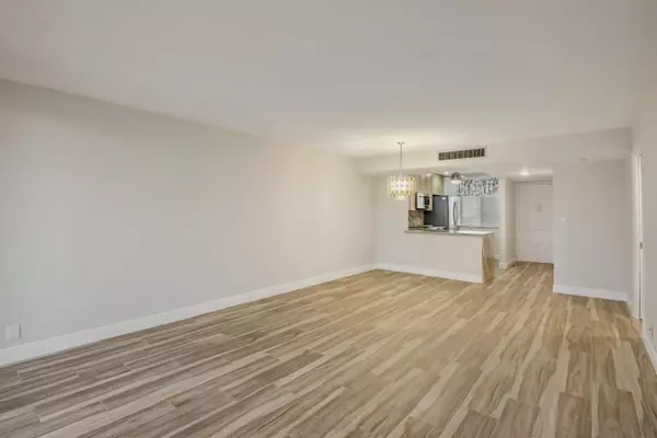 Lake Worth, FL 33467,4100 Tivoli CT 208