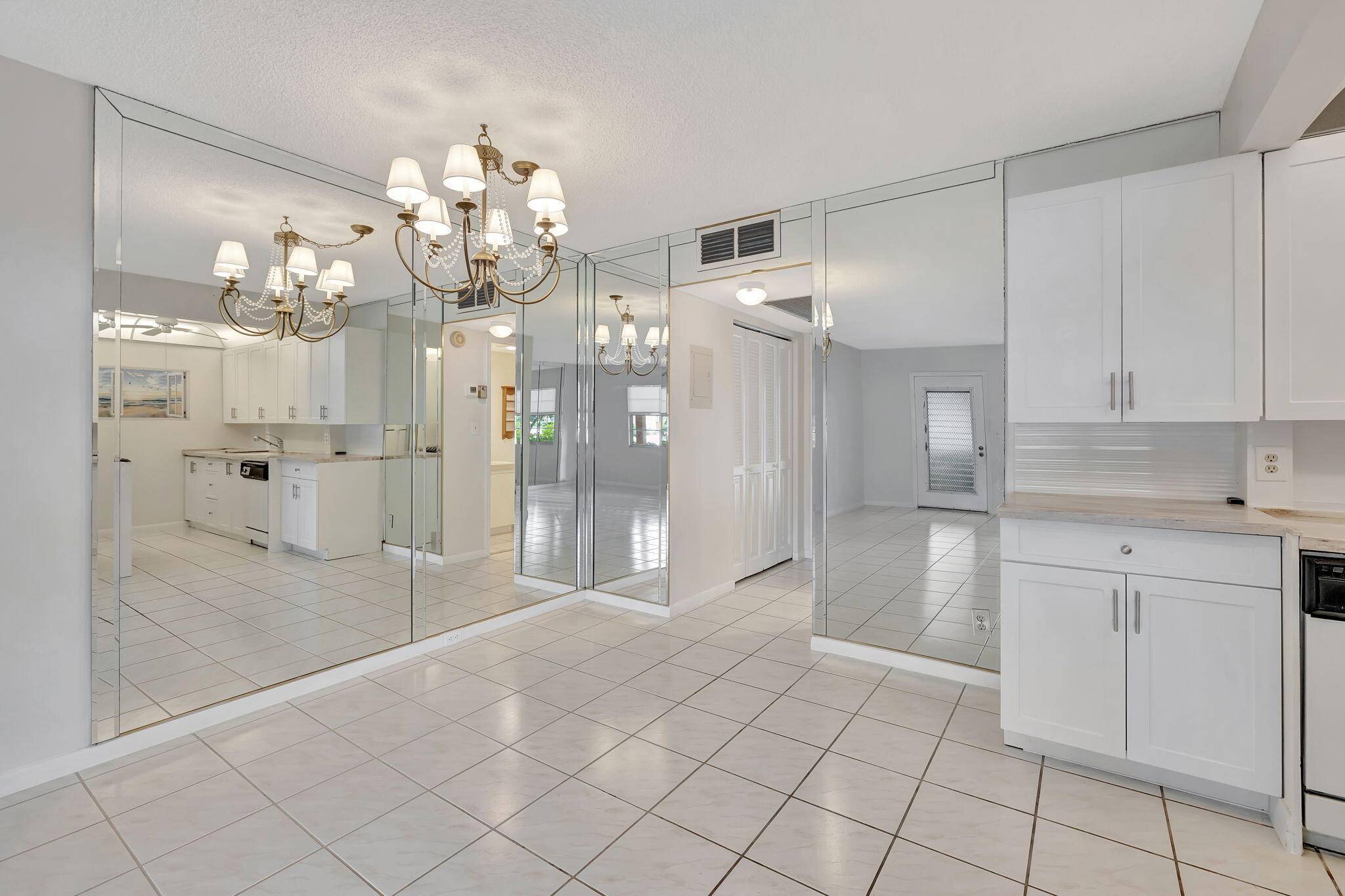 Coconut Creek, FL 33066,4302 Martinique CIR H1
